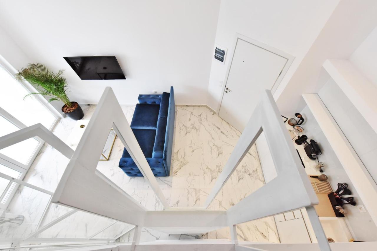 4 Elements Seaside Luxury Suites By Rentalspro Services Nea Moudania Halkidiki Exterior photo